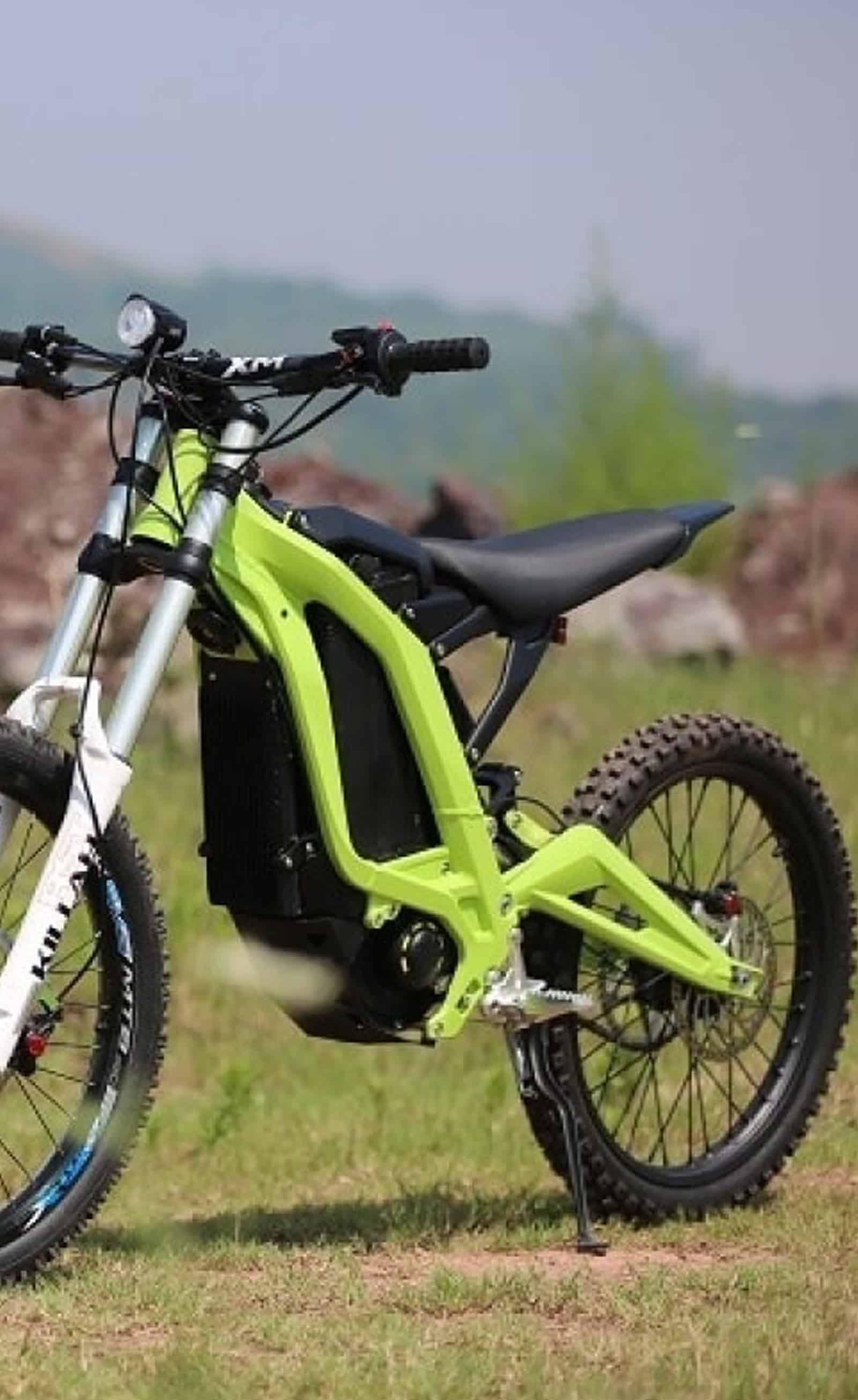 Range of Surron Models at Sunshine E-Ride